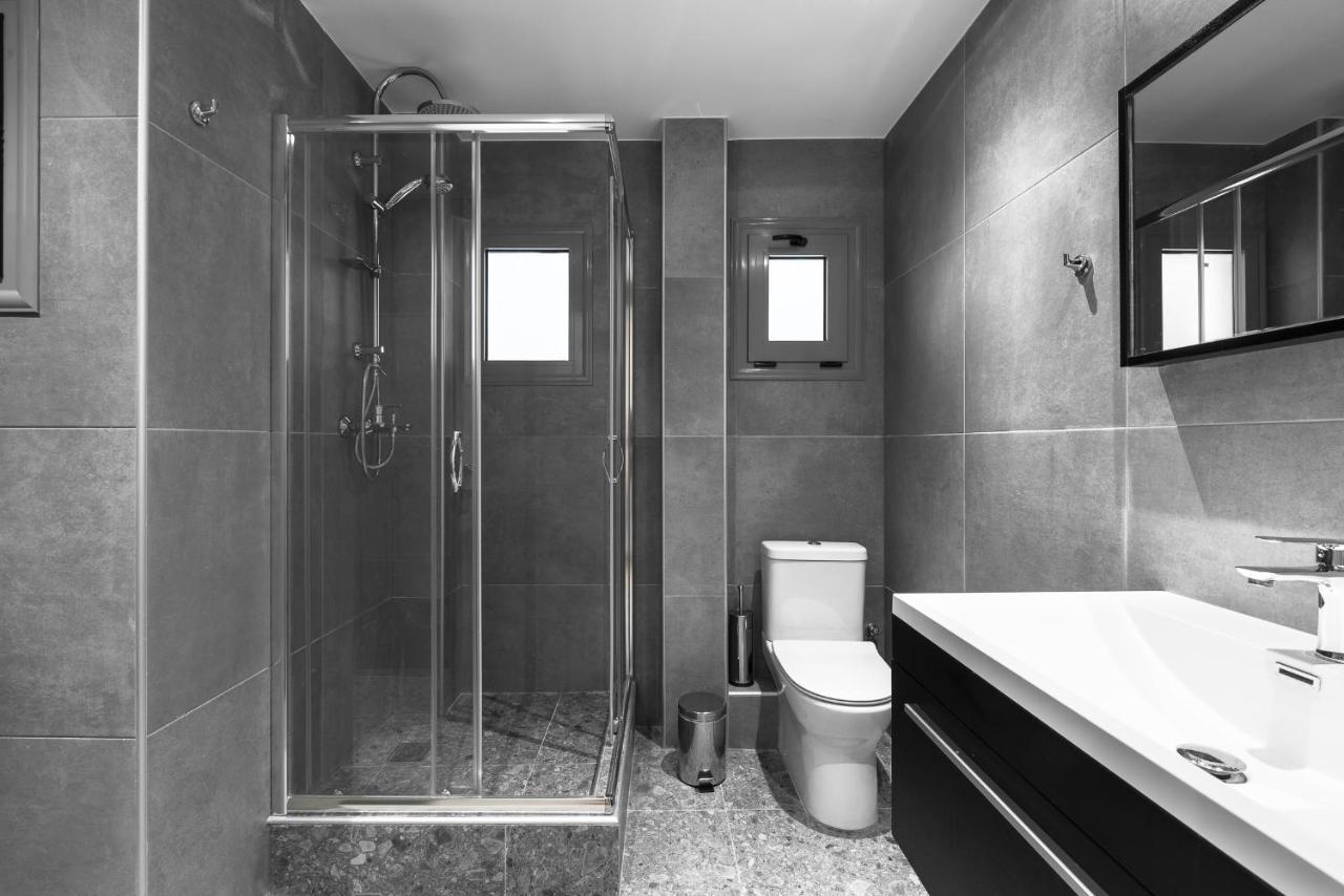 Nemea Apartments, The Luxury Suites Thessaloniki Buitenkant foto