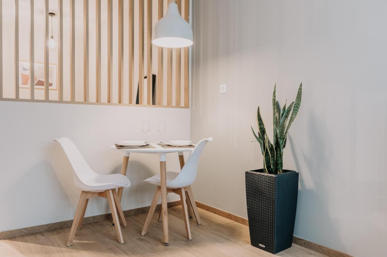 Nemea Apartments, The Luxury Suites Thessaloniki Buitenkant foto