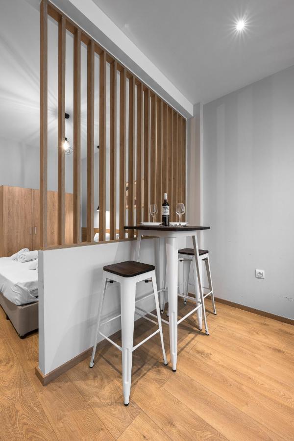 Nemea Apartments, The Luxury Suites Thessaloniki Buitenkant foto